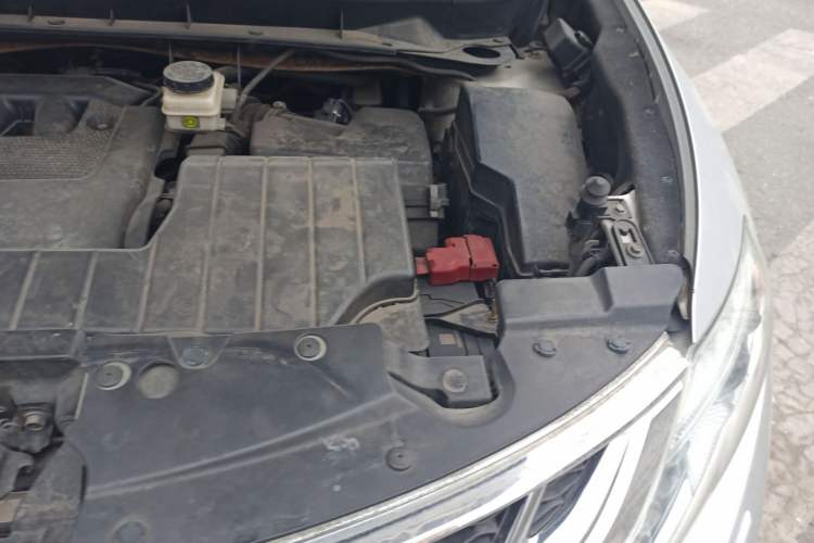 Used Nissan Murano 2011 3.5L CVT Engine Bay Left
