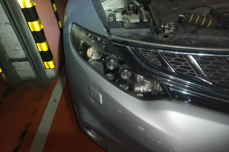 Used Nissan Murano 2011 3.5L CVT Right Front Headlight