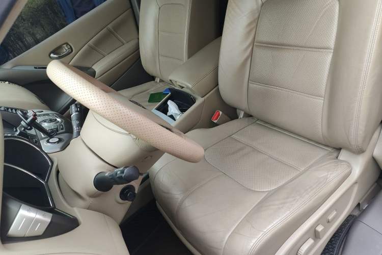 Used Nissan Murano 2011 3.5L CVT Left Front Seat
