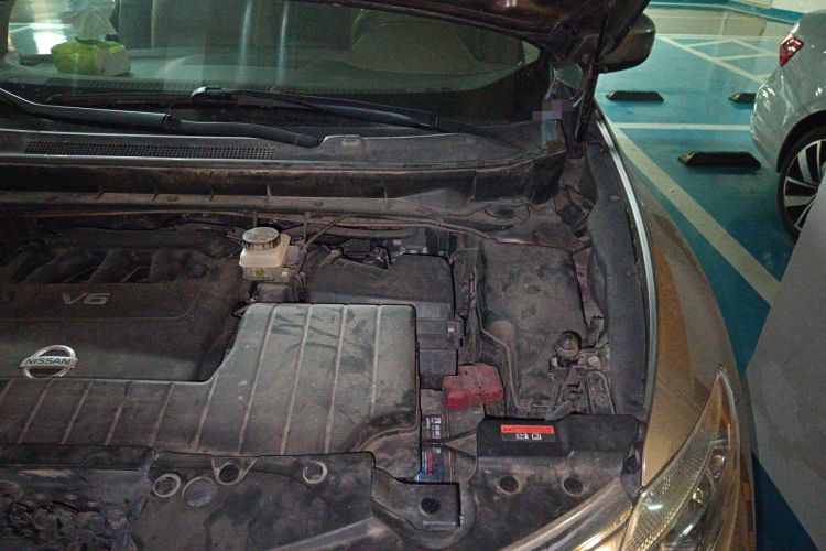 Used Nissan Murano 2011 3.5L CVT Engine Bay Left