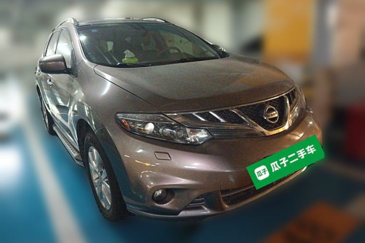 Used Nissan Murano 2011 3.5L CVT Front Right 45 Deg
