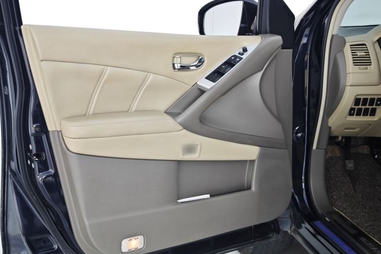 Used Nissan Murano 2013 3.5L CVT Glory Edition Interior 11