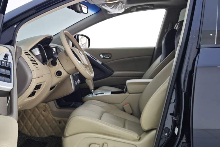 Used Nissan Murano 2013 3.5L CVT Glory Edition Interior 12