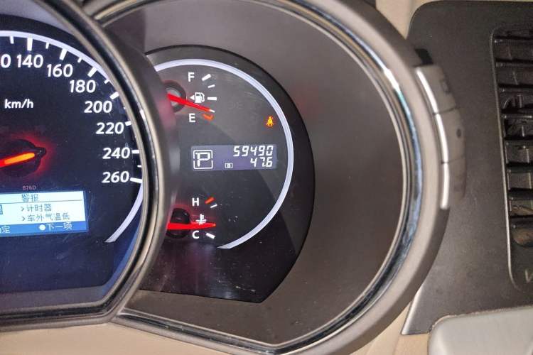 Used Nissan Murano 2013 3.5L CVT Glory Edition Odometer Close Up