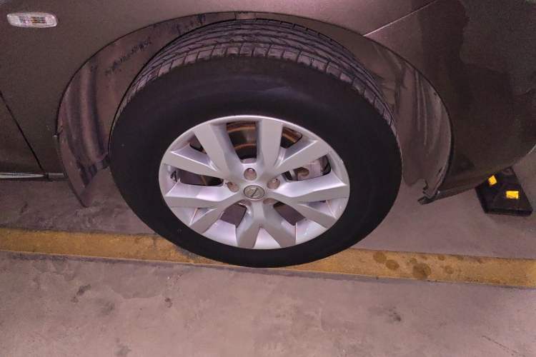 Used Nissan Murano 2013 3.5L CVT Glory Edition Right Front Wheel Hub