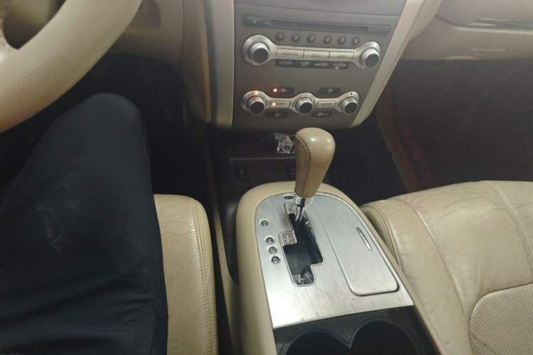 Used Nissan Murano 2013 3.5L CVT Glory Edition Gear Lever