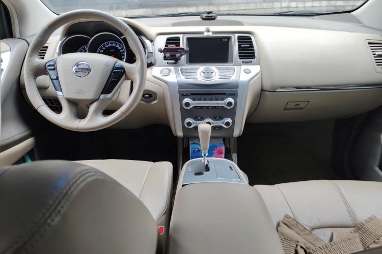 Used Nissan Murano 2013 3.5L CVT Glory Edition Center Console