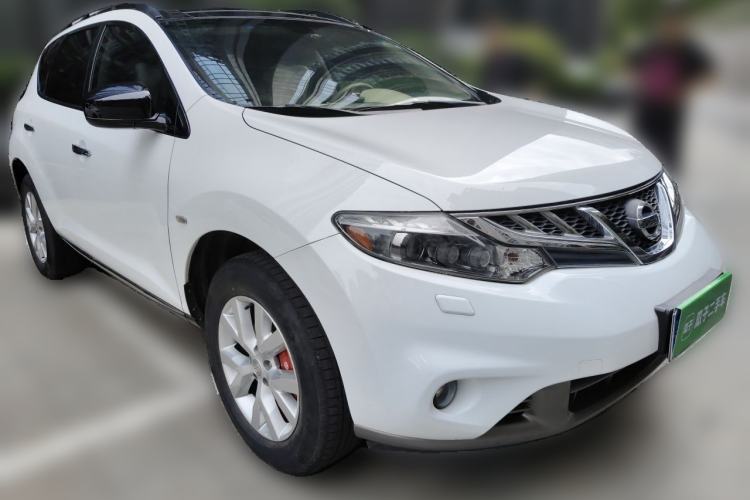 Used Nissan Murano 2013 3.5L CVT Glory Edition Front Right 45 Deg