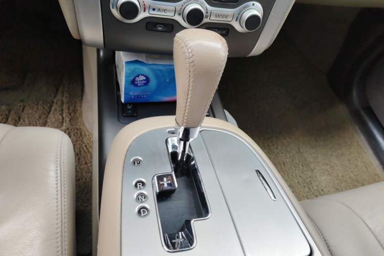 Used Nissan Murano 2013 3.5L CVT Glory Edition Gear Lever