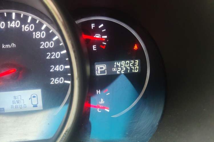 Used Nissan Murano 2013 3.5L CVT Glory Edition Odometer Close Up