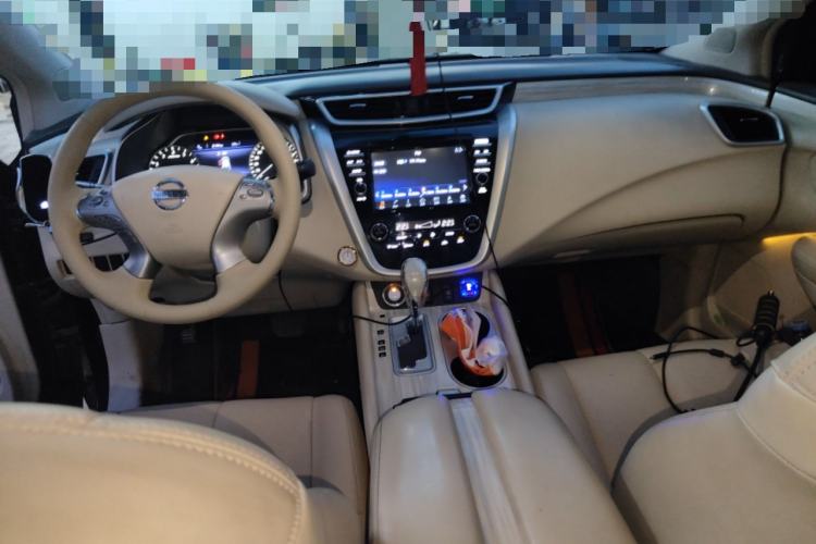 Used Nissan Murano 2015 2.5L XV RES Two-Wheel Drive Luxury Edition Center Console