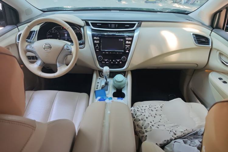 Used Nissan Murano 2015 2.5L XL Two-Wheel Drive Smart Edition Center Console