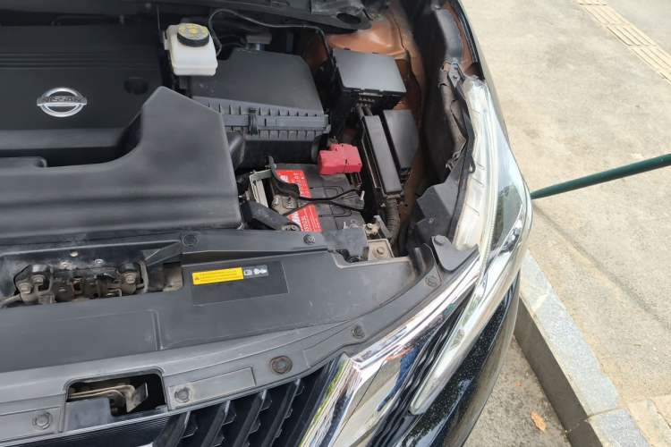 Used Nissan Murano 2015 2.5L XL NAVI Two-Wheel Drive Smart Edition Engine Bay Left