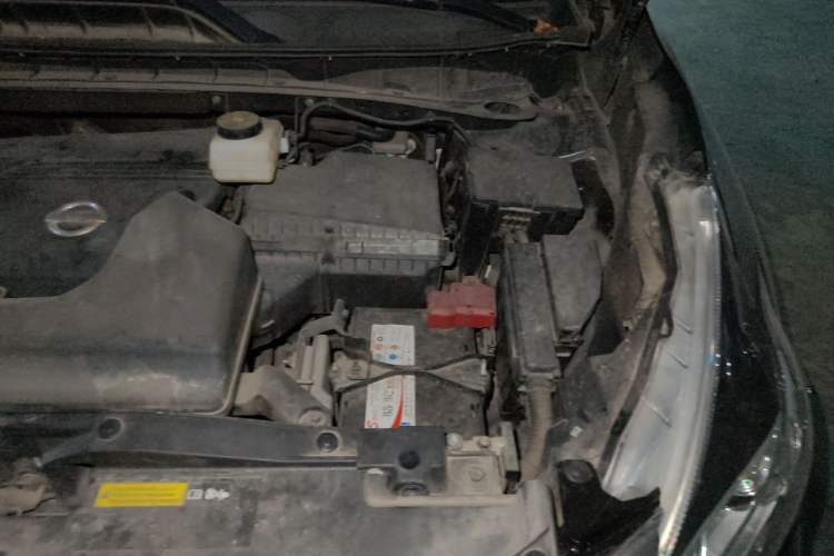 Used Nissan Murano 2015 2.5L XL Two-Wheel Drive Smart Edition Engine Bay Left