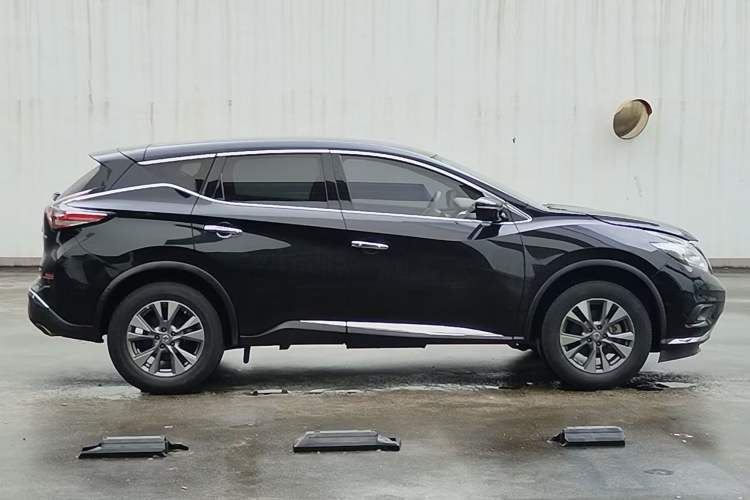 Used Nissan Murano 2015 2.5L XE Two-Wheel-Drive Elite Edition Exterior 3