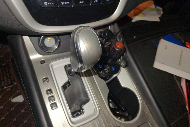Used Nissan Murano 2015 2.5L XL Two-Wheel Drive Smart Edition Gear Lever