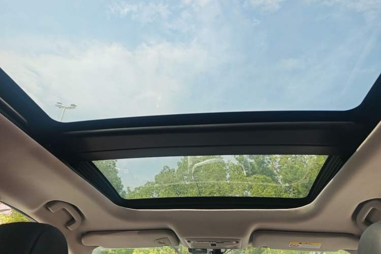 Used Nissan Murano 2015 2.5L XL Two-Wheel Drive Smart Edition Headliner