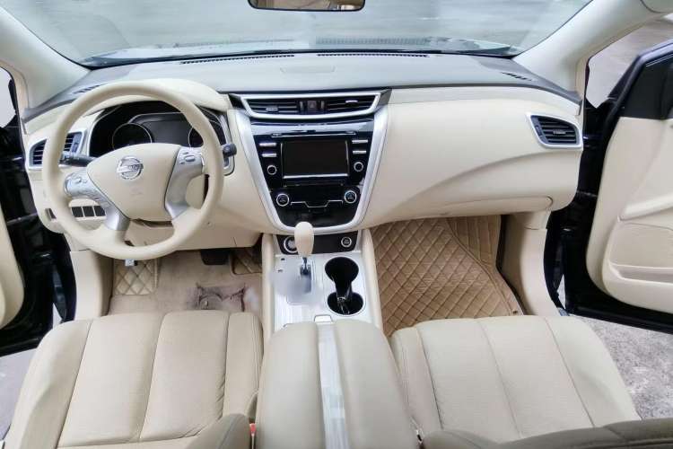 Used Nissan Murano 2015 2.5L XE Two-Wheel-Drive Elite Edition Interior 1