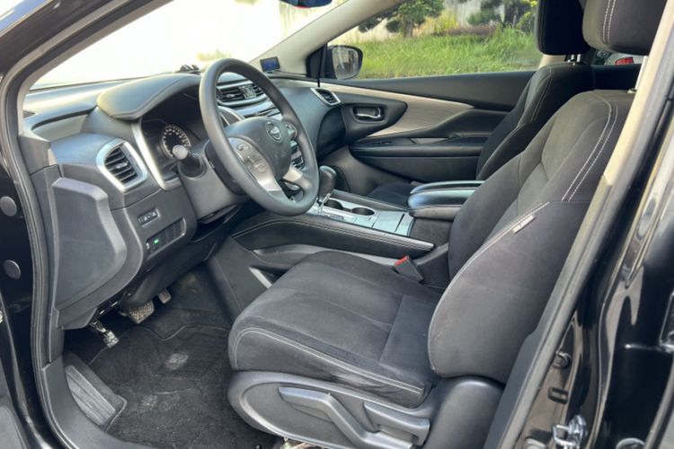 Used Nissan Murano 2015 2.5L XE Two-Wheel-Drive Elite Edition Interior 3
