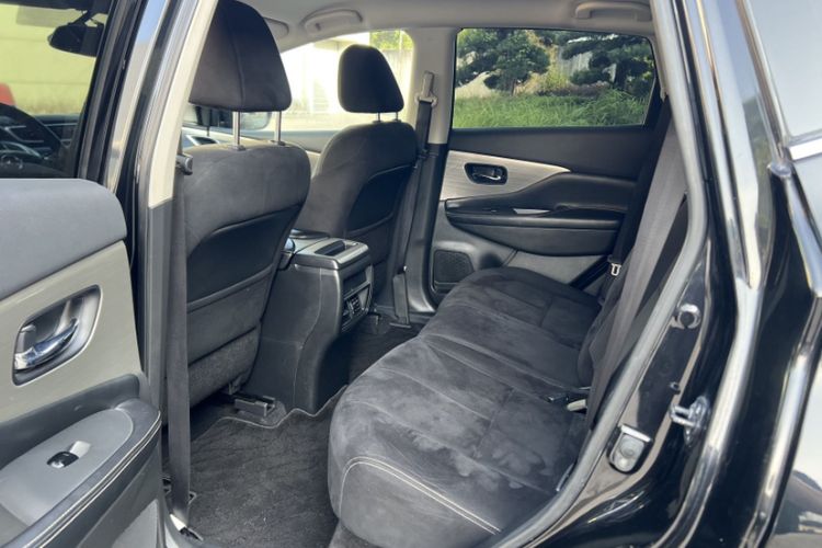 Used Nissan Murano 2015 2.5L XE Two-Wheel-Drive Elite Edition Interior 4