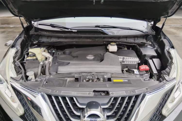 Used Nissan Murano 2015 2.5L XE Two-Wheel-Drive Elite Edition Interior 5