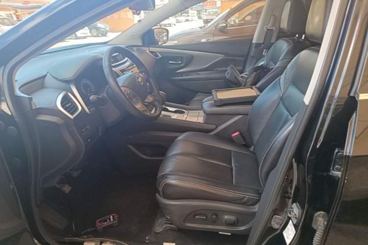 Used Nissan Murano 2015 2.5L XL Two-Wheel Drive Smart Edition Left Front Seat