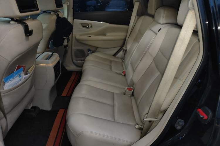 Used Nissan Murano 2015 2.5L XV RES Two-Wheel Drive Luxury Edition Left Rear Seat
