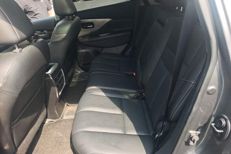 Used Nissan Murano 2015 2.5L XL Two-Wheel Drive Smart Edition Left Rear Seat