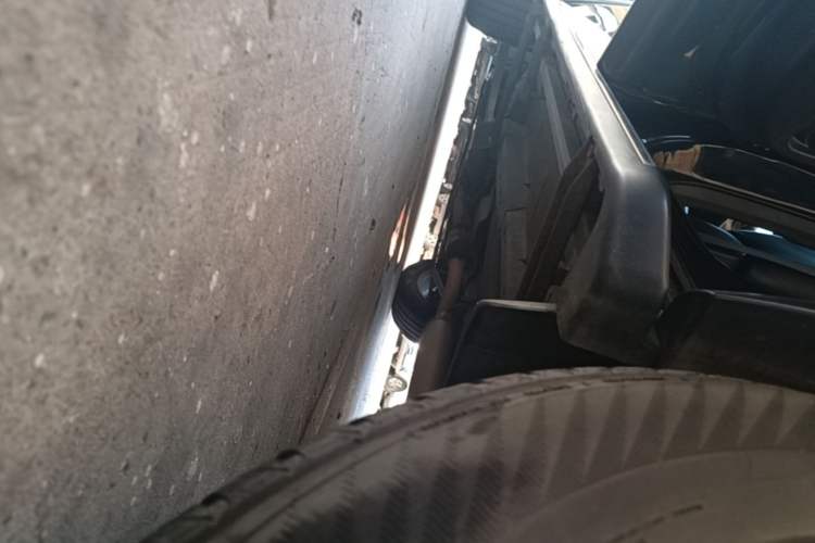 Used Nissan Murano 2015 2.5L XL Two-Wheel Drive Smart Edition Left Side Sill