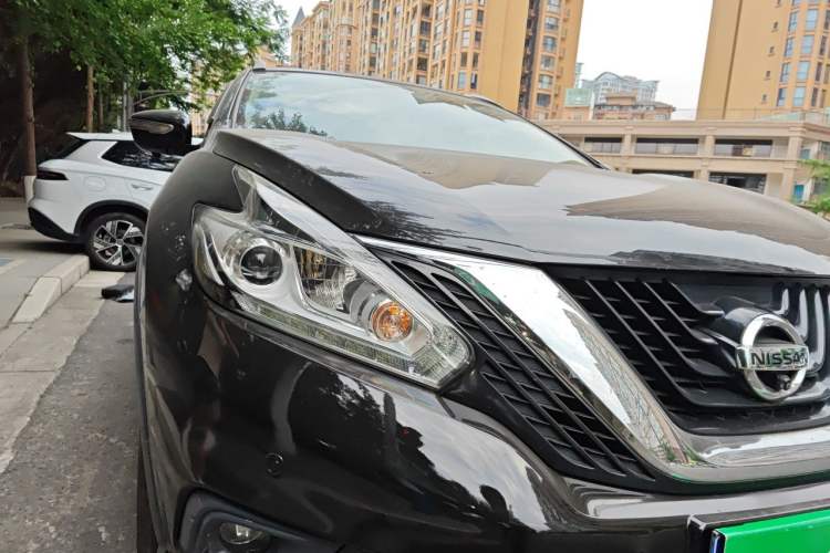 Used Nissan Murano 2015 2.5L XL Two-Wheel Drive Smart Edition Right Front Headlight