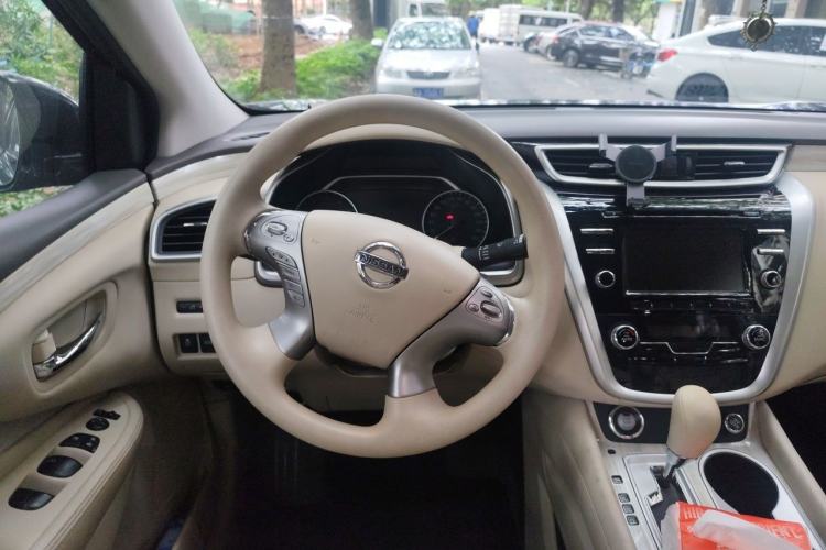Used Nissan Murano 2015 2.5L XE Two-Wheel-Drive Elite Edition Steering Wheel