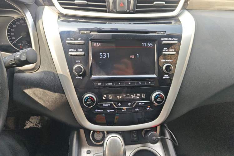Used Nissan Murano 2015 2.5L XL Two-Wheel Drive Smart Edition Audio And AC Panel