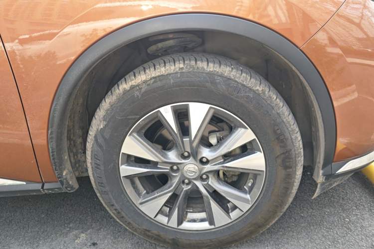 Used Nissan Murano 2015 2.5L XL Two-Wheel Drive Smart Edition Right Front Wheel Hub