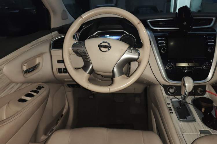 Used Nissan Murano 2015 2.5L XL NAVI Two-Wheel Drive Smart Edition Steering Wheel