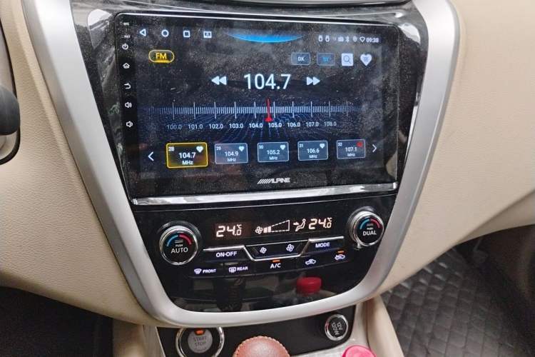 Used Nissan Murano 2015 2.5L XE Two-Wheel-Drive Elite Edition Audio And AC Panel