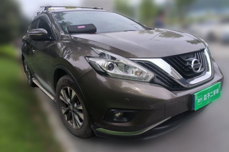 Used Nissan Murano 2015 2.5L XL Two-Wheel Drive Smart Edition Front Right 45 Deg