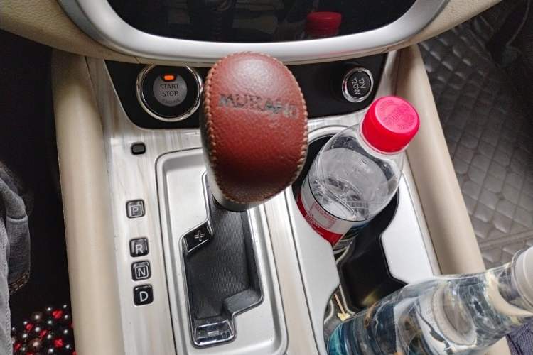 Used Nissan Murano 2015 2.5L XE Two-Wheel-Drive Elite Edition Gear Lever