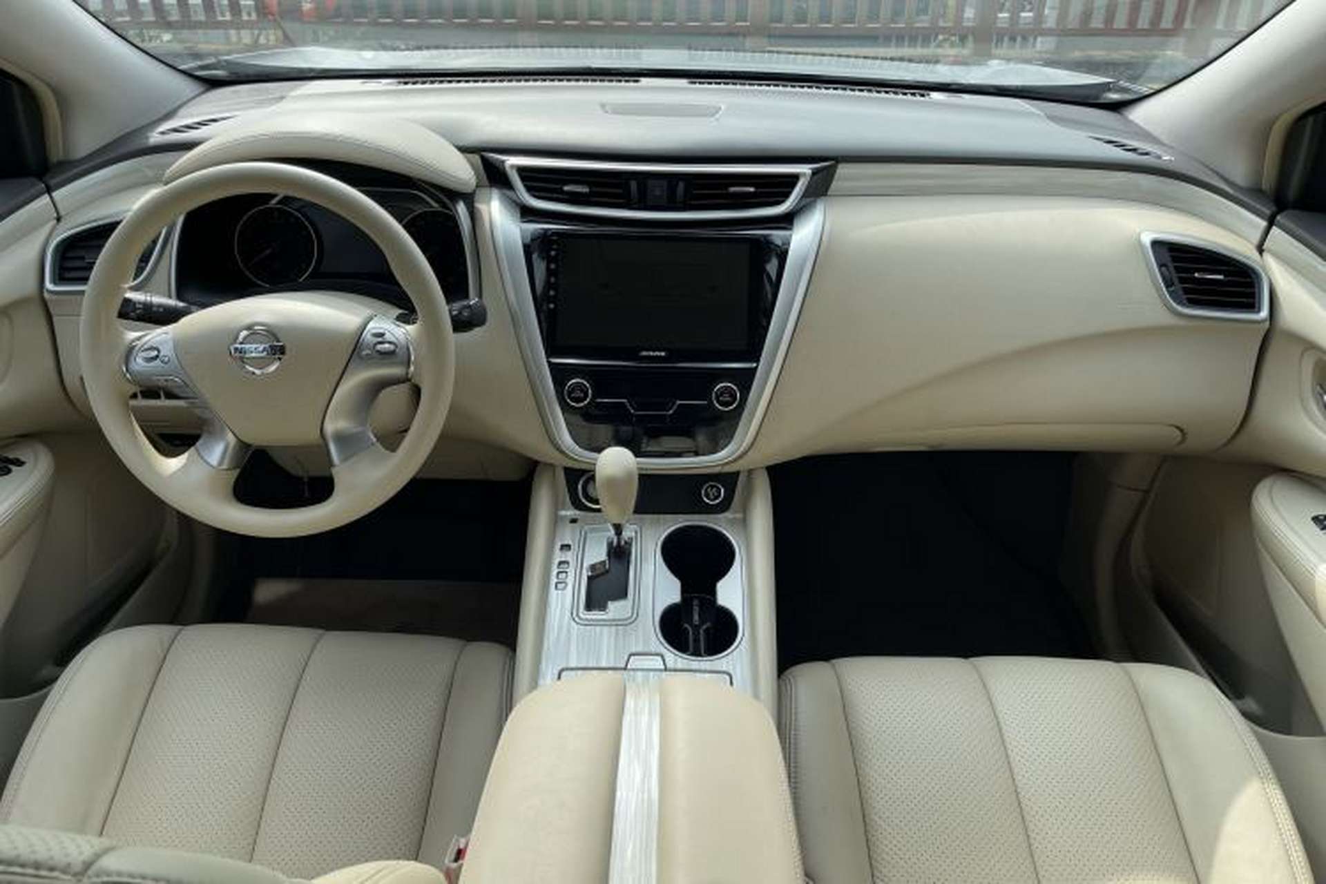 Used Nissan Murano 2015 2.5L XE Two-Wheel-Drive Elite Edition Interior 6