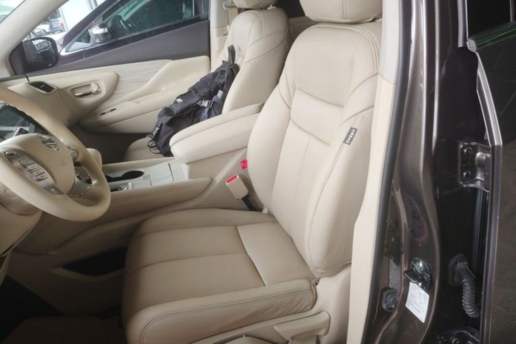 Used Nissan Murano 2015 2.5L XE Two-Wheel-Drive Elite Edition Left Front Seat