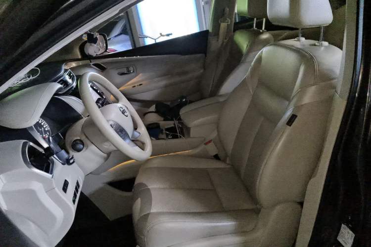 Used Nissan Murano 2015 2.5L XL Two-Wheel Drive Smart Edition Left Front Seat