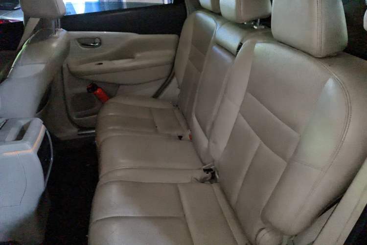 Used Nissan Murano 2015 2.5L XL Two-Wheel Drive Smart Edition Left Rear Seat