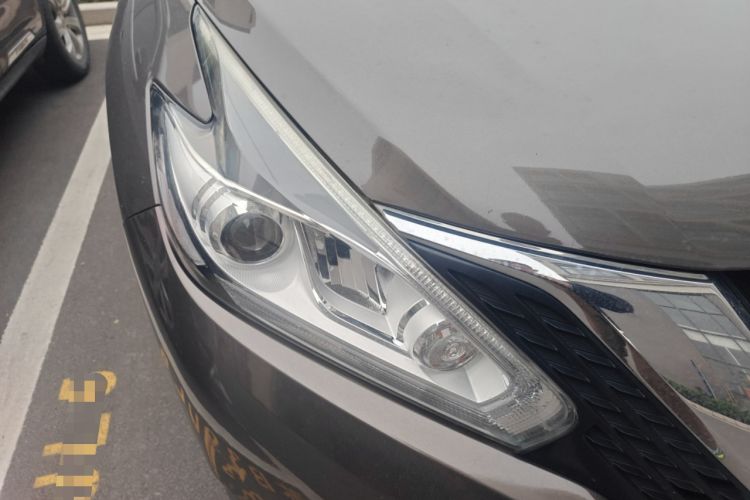 Used Nissan Murano 2015 2.5L XL Two-Wheel Drive Smart Edition Right Front Headlight