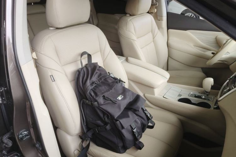 Used Nissan Murano 2015 2.5L XE Two-Wheel-Drive Elite Edition Right Front Seat
