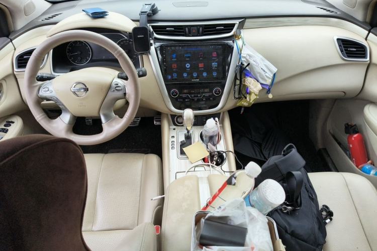 Used Nissan Murano 2015 2.5L XL Two-Wheel Drive Smart Edition Center Console