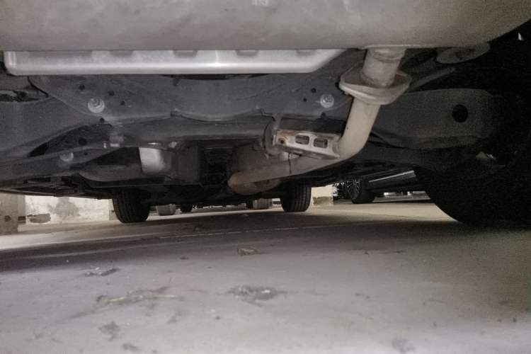 Used Nissan Murano 2015 2.5L XV RES Plus Two-Wheel-Drive Touring Edition Chassis Rear