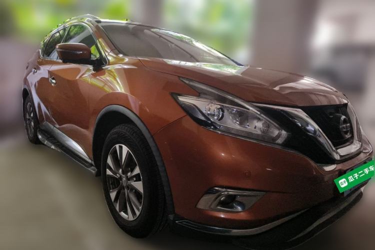 Used Nissan Murano 2015 2.5L XV RES Plus Two-Wheel-Drive Touring Edition Front Right 45 Deg