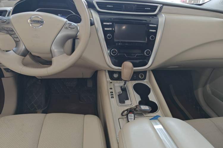 Used Nissan Murano 2015 2.5L XL Two-Wheel Drive Smart Edition Gear Lever