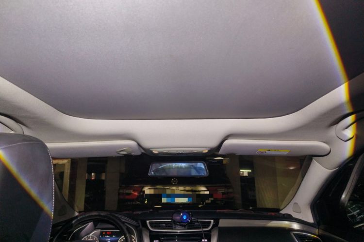 Used Nissan Murano 2015 2.5L XV RES Plus Two-Wheel-Drive Touring Edition Headliner