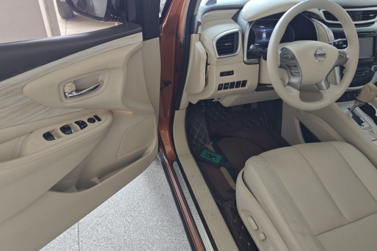 Used Nissan Murano 2015 2.5L XL Two-Wheel Drive Smart Edition Interior 3