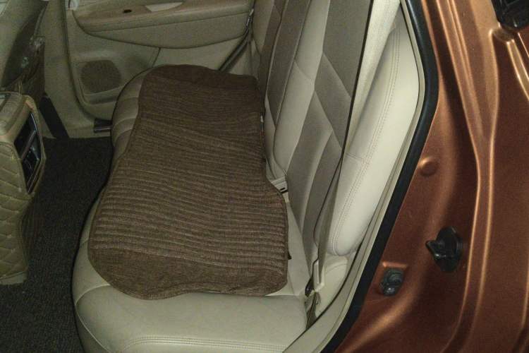 Used Nissan Murano 2015 2.5L XL Two-Wheel Drive Smart Edition Left Rear Seat